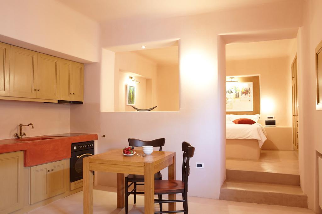 Voreina Gallery Suites Pýrgos Екстериор снимка