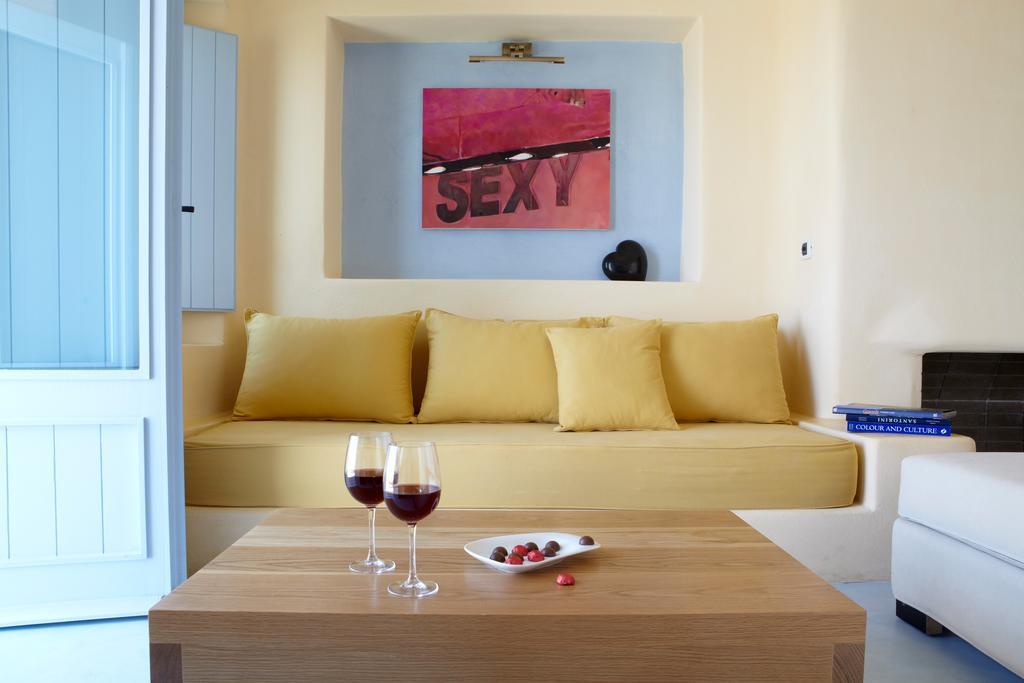 Voreina Gallery Suites Pýrgos Екстериор снимка