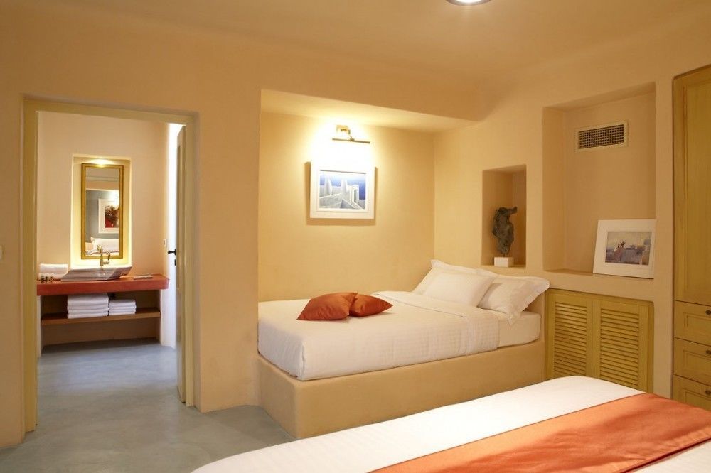 Voreina Gallery Suites Pýrgos Екстериор снимка